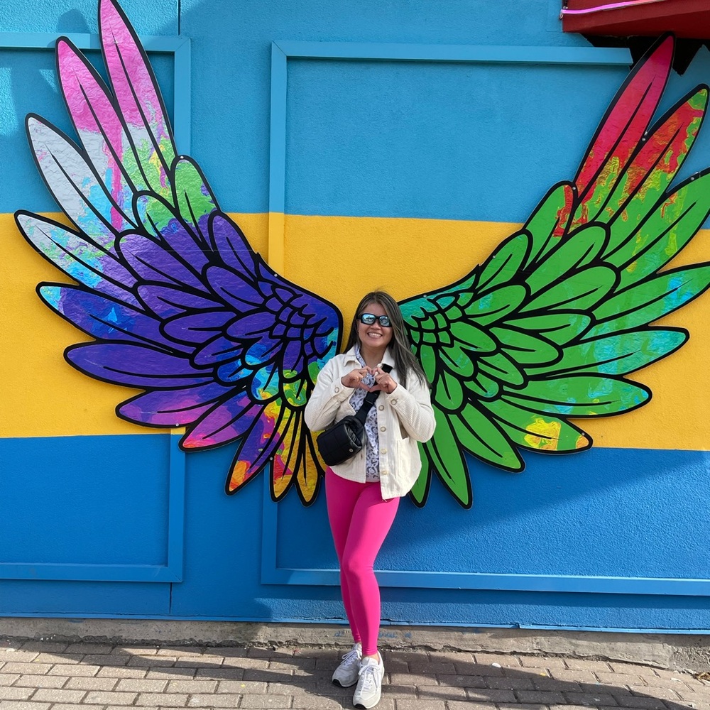Like to receive notifications on my posh shows 🦋🪽🦋🪽💕💜